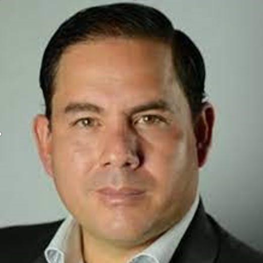 Dr. Jorge Balladares